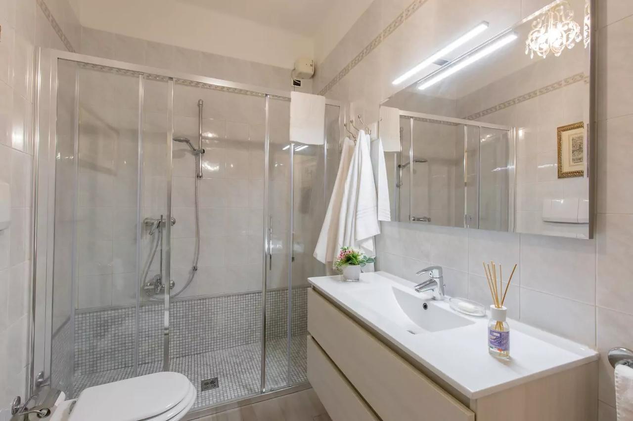 Domus - Incantevole Residenza Difronte A Casa Giulietta * Vérone
